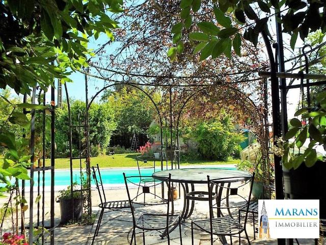 Belle propriété arborée au calme 229m² Chaillé les Marais