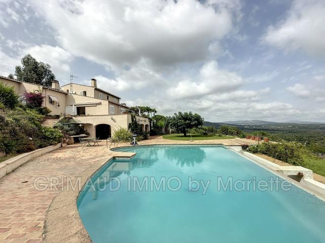 Belle proprieté au calme avec vue mer, unique en son genre 415m² La Môle