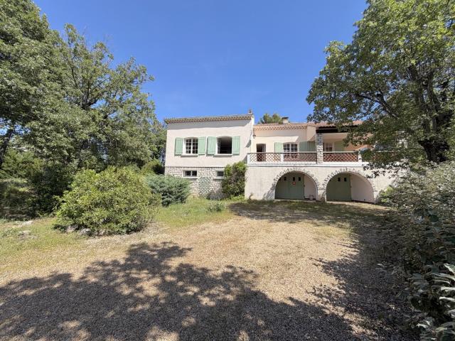 Belle propriété avec vue dominante ! 175m² Apt