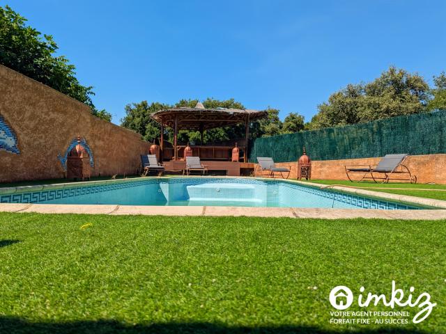 Belle propriété avec studio indépendant et piscine