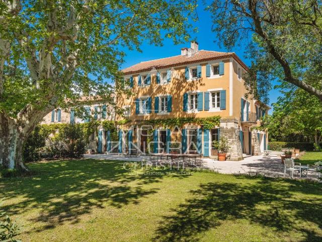 Belle Propriété Avignon 700m² Avignon