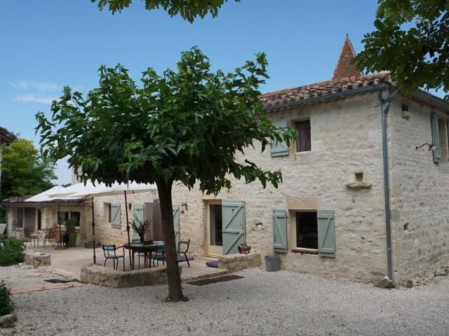 Belle propriété d’ancien vigneron 319m² Castelnau Montratier