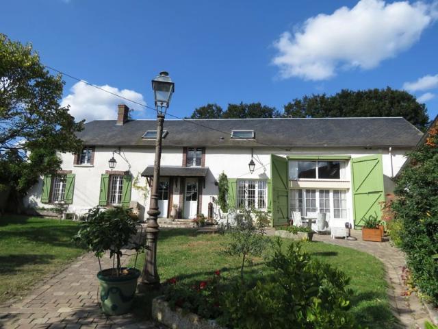 Belle propriété de caractère à moins d’une heure de Paris