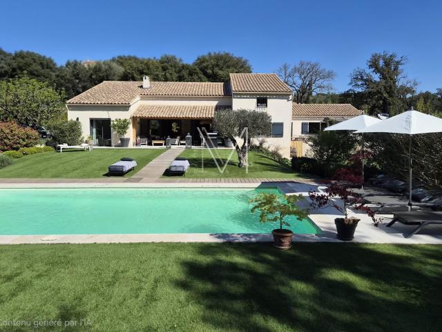 Belle Propriete De Famille Renovee A Pied Du Village Avec Ja. 208m² Le Plan de la Tour