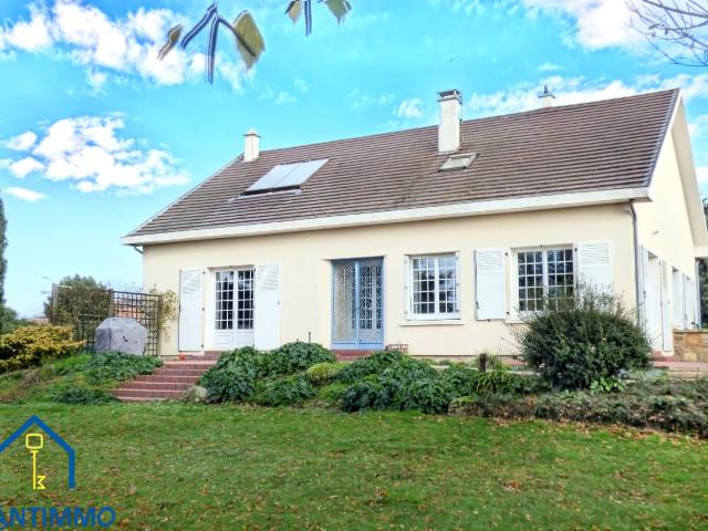 Belle propriété familiale sur 2560 m2 de terrain