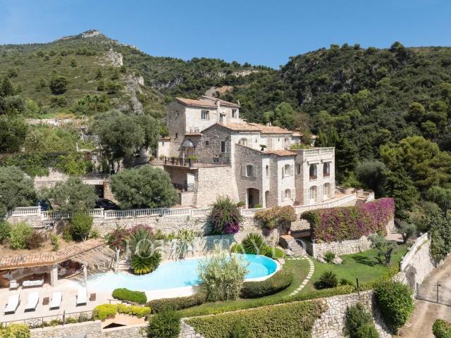 Belle propriété historique, à moins de 10 minutes de Monaco 453m² Eze
