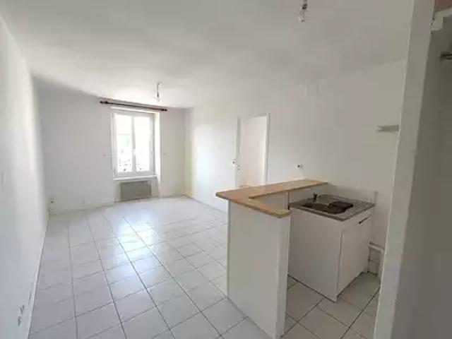 Bellême 61130 Location appartement 2 pièces t2 cave