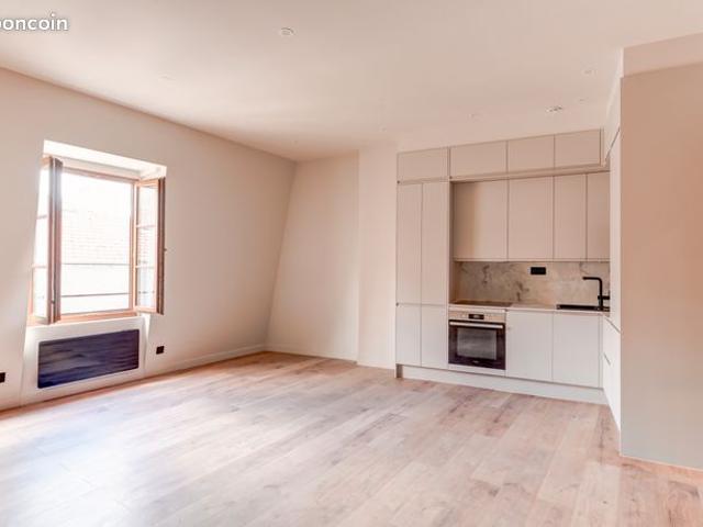 BELLECOUR T3 CLIMATISÉ ET RENOVÉ 68.50 m2