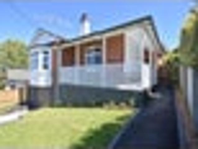 Belleknowes, 3 bedrooms, $780 pw
