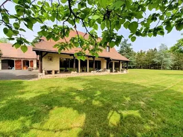 Bellerive sur Allier 03700 Achat / Vente maison 11 pièces t11