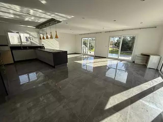 Bellerive sur Allier 03700 Achat / Vente maison 5 pièces t5