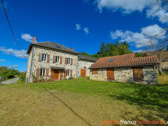 Belles pierres et jolies vues 136m² Neuvic Entier