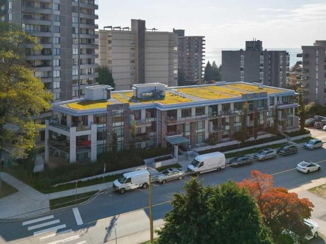 Bellevue 2 Bedroom Apartment for Rent at 2100 Bellevue Ave, West Vancouver, BC V7V 0C1 Ambleside