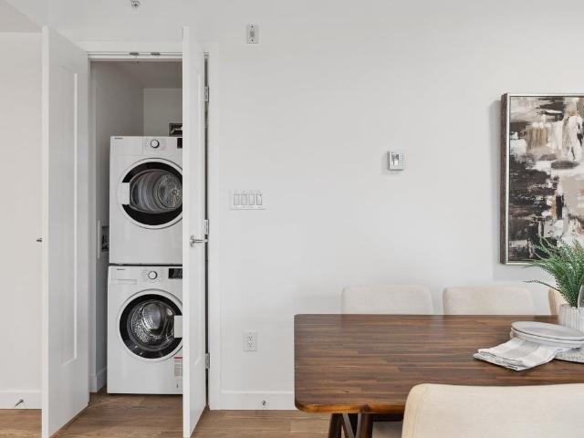 Bellevue 2 Bedroom Apartment for Rent at 2100 Bellevue Ave, West Vancouver, BC V7V 0C1 Ambleside