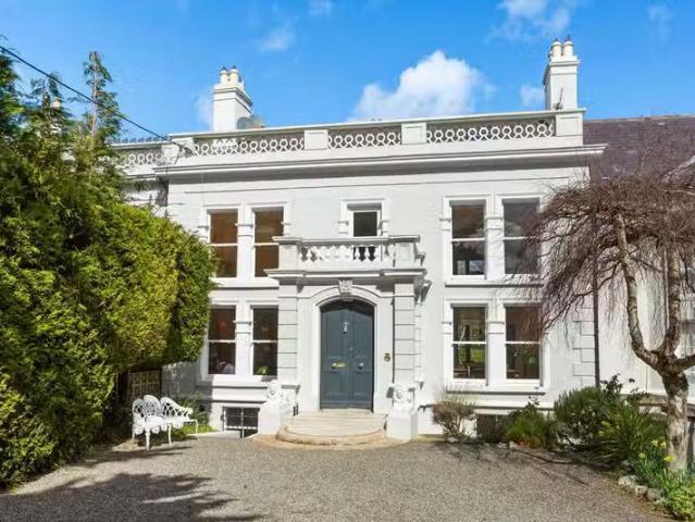 Bellevue, Cross Avenue, Blackrock, Co Dublin, A94D2K4 is for s.