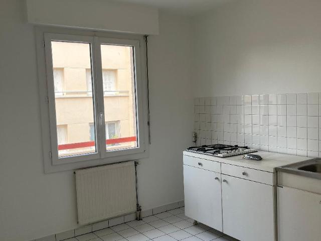 BELLEVUE F1 RESIDENCE ENTRETENUE F1 CUISINE AMENAGEE 1.