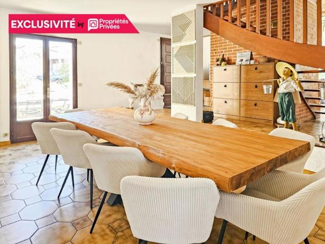 Bellevigne en Layon Propriété de 250 m² 2 habitations Piscine chauffée Plus d'1 hectare de terrain