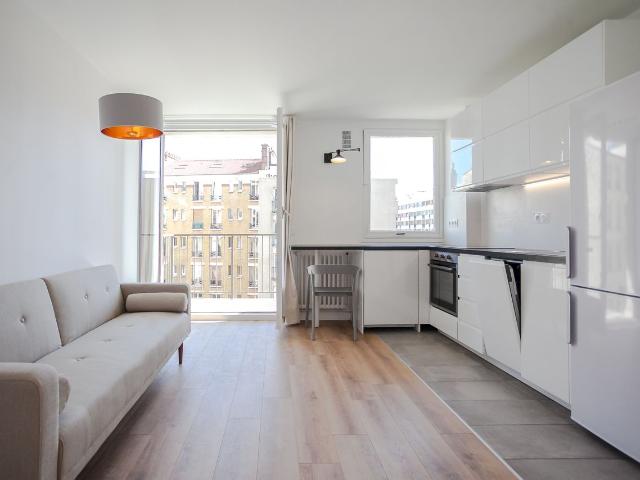 Belleville / rue de Belleville, Paris Amsterdam Apartments for Rent
