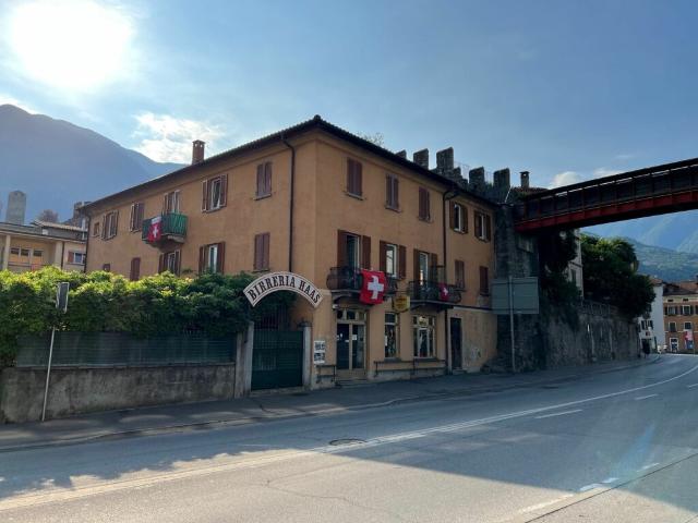 Bellinzona Stabile plurifamiliare storico in centro