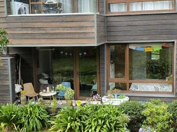 Bellisimo departamento con salida a jardin Altos del Cruces 2 dormitorios 60.00 m2