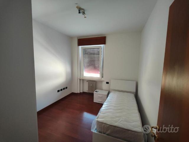 Belluno centro posto letto solo per donne