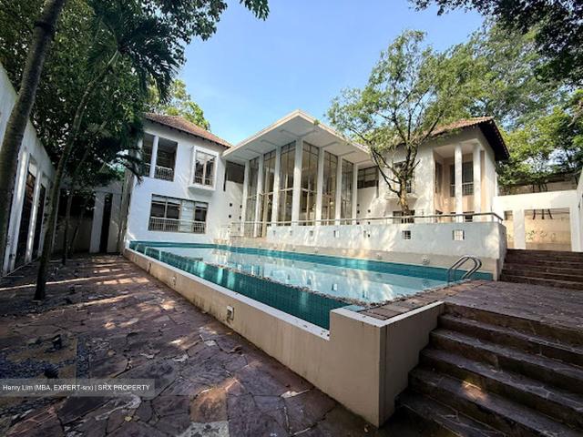 Belmont Road D10, Detached