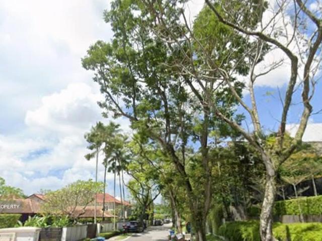 Belmont Road D10, Detached