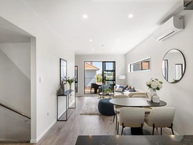 Belmont, 3 bedrooms