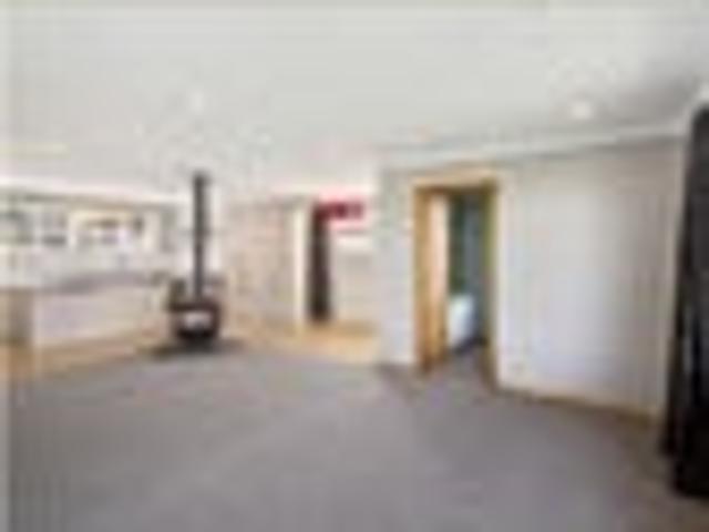 Belmont, 4 bedrooms, $830 pw