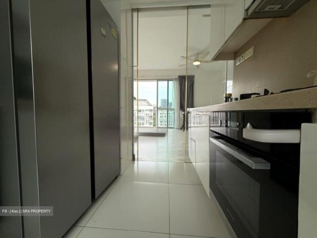 Belmond Green D10, Condominium