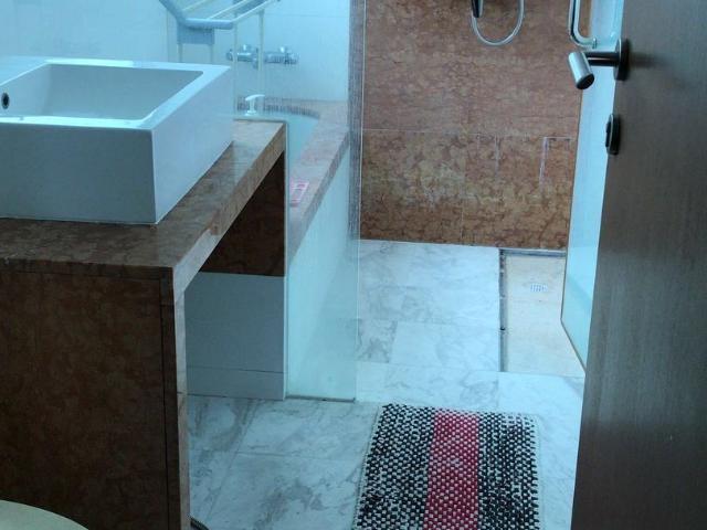 Belmond Green D10, Condominium