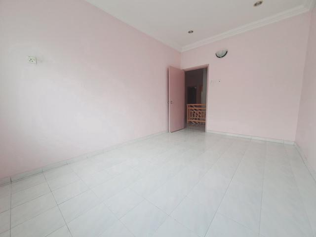 Below Value 10 Freehold Cash Back RM40K Saujana Indah Bukit Katil