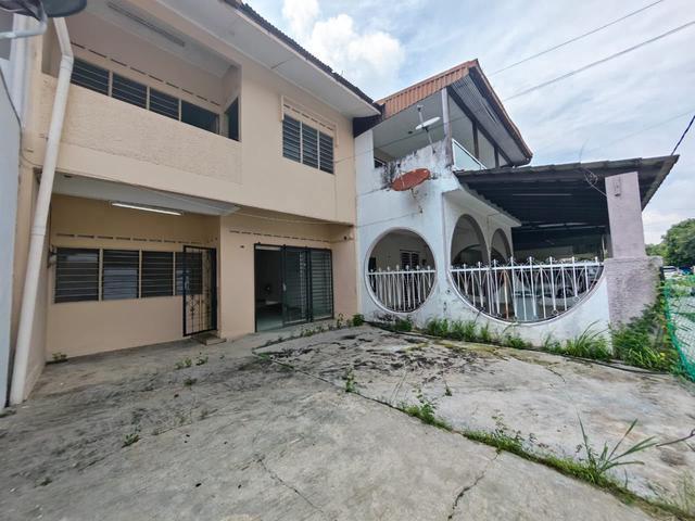 BELOW VALUE 130K FREEHOLD 2 Storey Terrace Kampung Lapan Kota Town