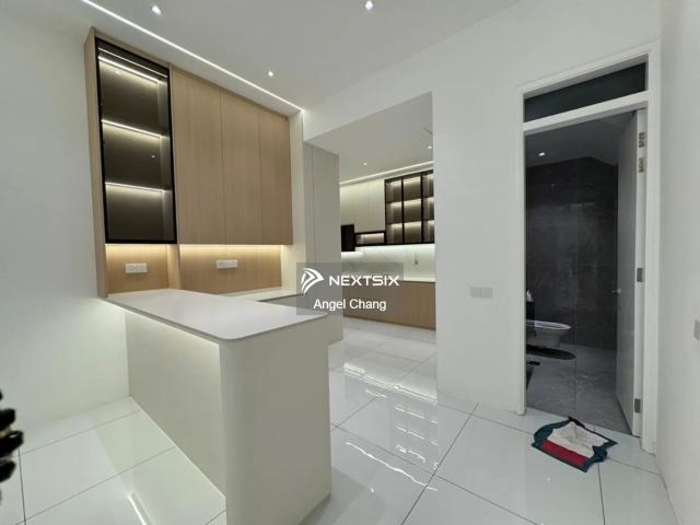 Below Value Taman Medeka Facing Padang Double Storey For Sale!