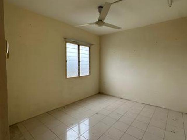 Below value Apartment Kemuning Bukit Beruntung