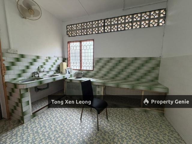 Below Value Double Storey Corner Lot For Sale @ Kampung Lapan