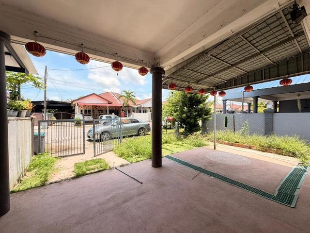 Below Value Double Storey End Lot Taman Merdeka Jaya