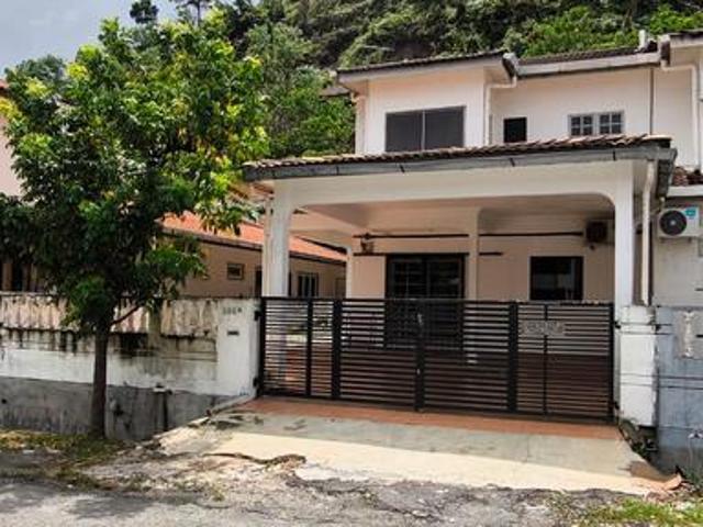 Below Value Double Storey Terrace Endlot Taman Bunga Raya MMU Kolej