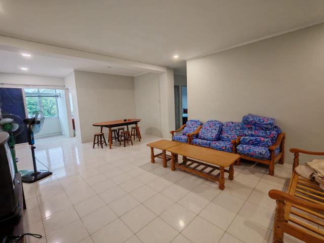 Below Value RM325 per sqft Central Court Apartment Padungan CHEAP