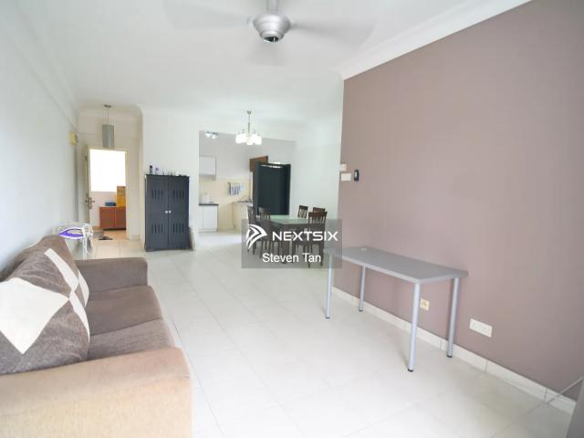 Below Bank Value Kasuarina Apartment Bandar Botanic 900sqft 3R2B Good Condition Partial Furnished Kitchen Cabinet Dry Wet Kitchen Gated Guarded Freehold for Sale