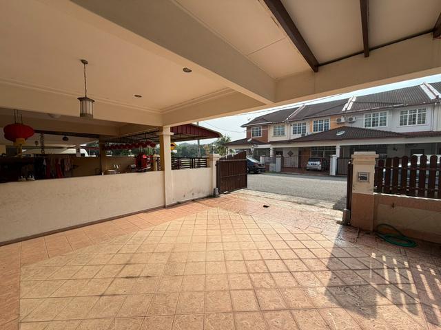 BELOW BANK VALUE SPACIOUS Terrace House Semabok Perdana Melaka