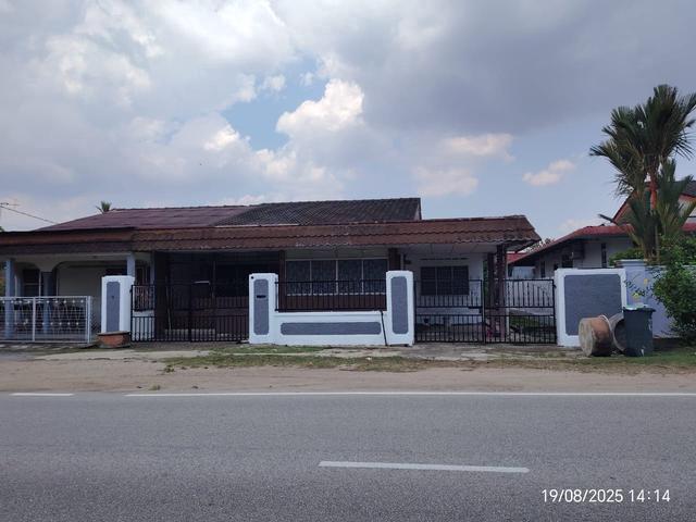 Below Bank VALUE Taman Intan Semi D for SALE