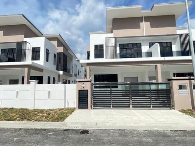 Below Market2 storey Cluster houseFreeholdGatedguardedSkudaiCIQ