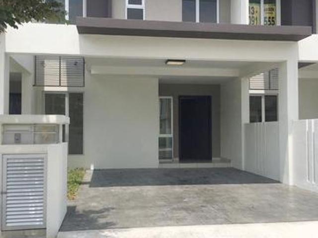 BELOW MARKETTropicana Aman Arahsia Kota Kemuning 2 Sty House Sale