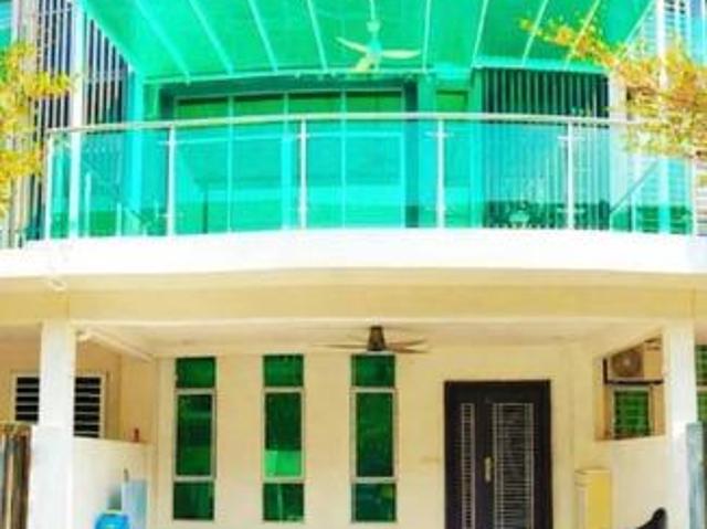 Below Market 3 Storey Intermediate Seksyen 7 Bangi Avenue 3 Kajang