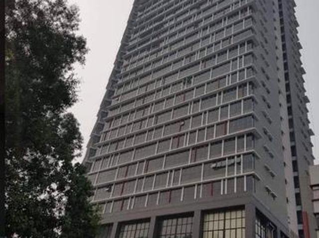 BELOW MARKET 130KAnnex Luxury Condo High Demand Connaught