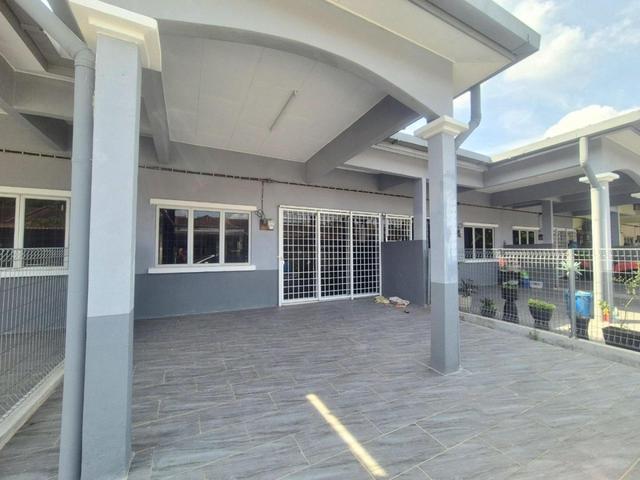 BELOW MARKET 1 Storey Terrace Taman Bunga Raya Seksyen 30 Shah Alam