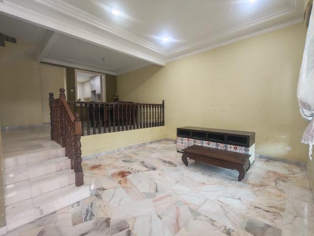 Below Market 20 Double Storey 20x67 at SL7 Sungai Long Freehold