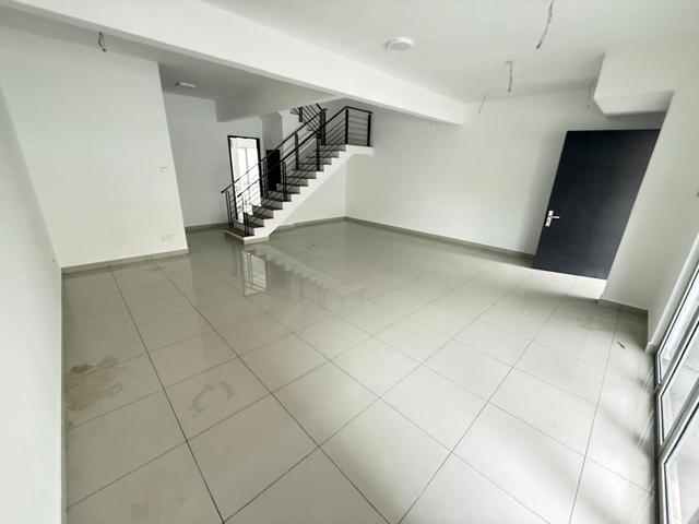 Below Market 2 Storey Cressida Elmina Gardens East Shah Alam House