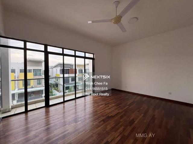BELOW MARKET | 2 Storey End Lot Bandar Puncak Alam